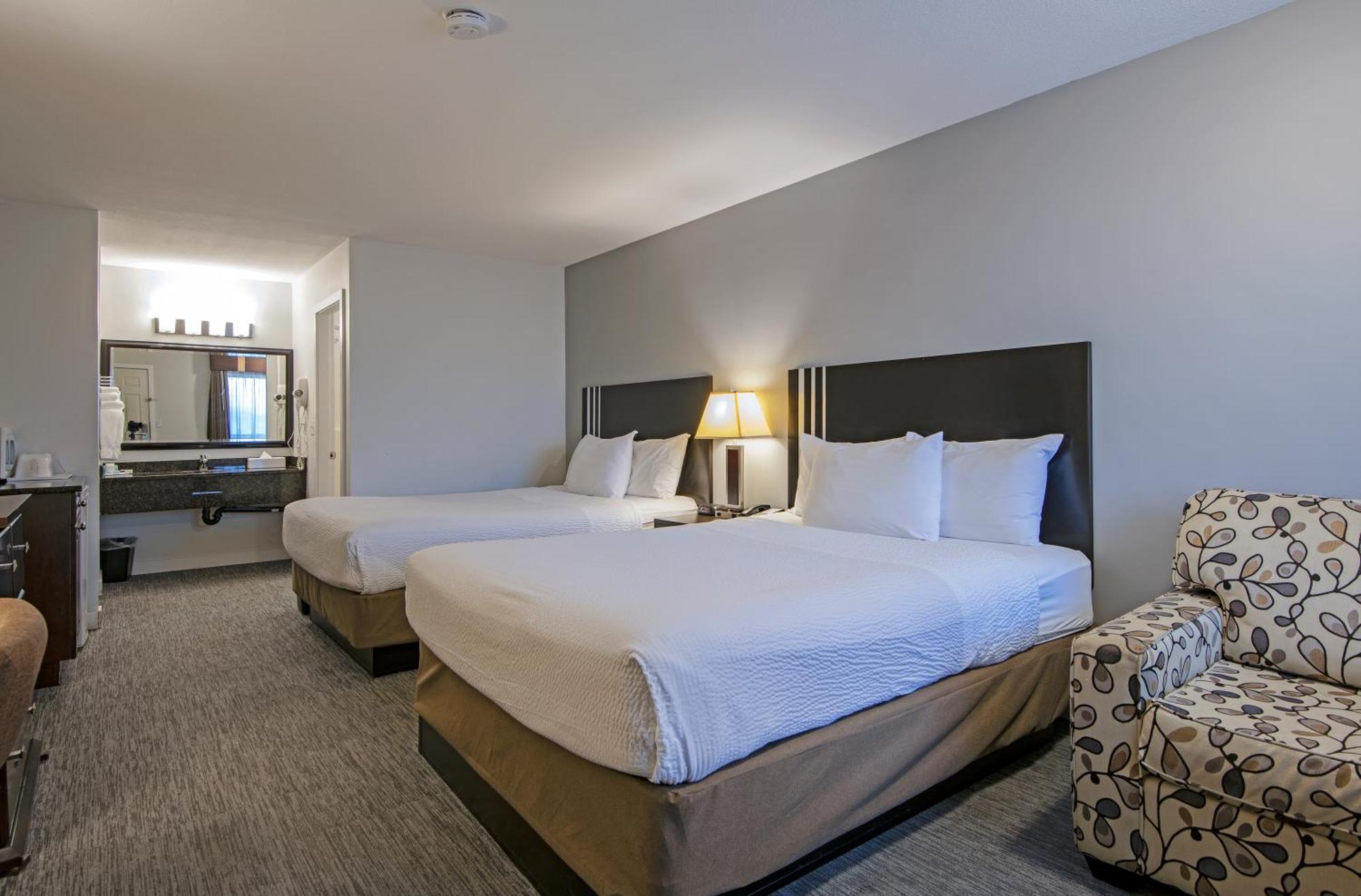 Travelodge By Wyndham Kamloops Mountview Buitenkant foto