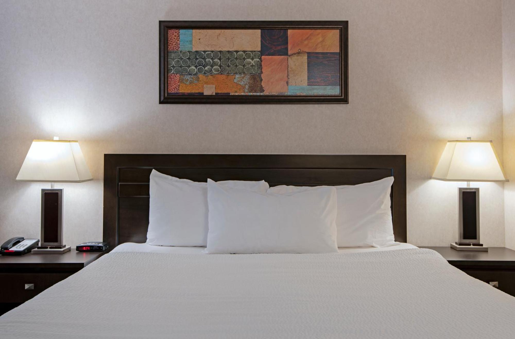 Travelodge By Wyndham Kamloops Mountview Buitenkant foto