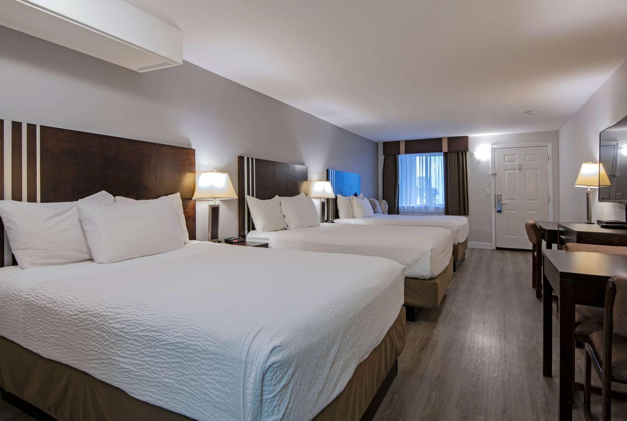 Travelodge By Wyndham Kamloops Mountview Buitenkant foto